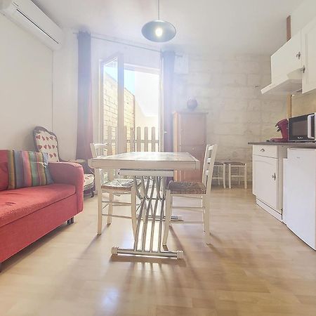 Studio Climatise Corps Saints Apartment Avignon Exterior photo