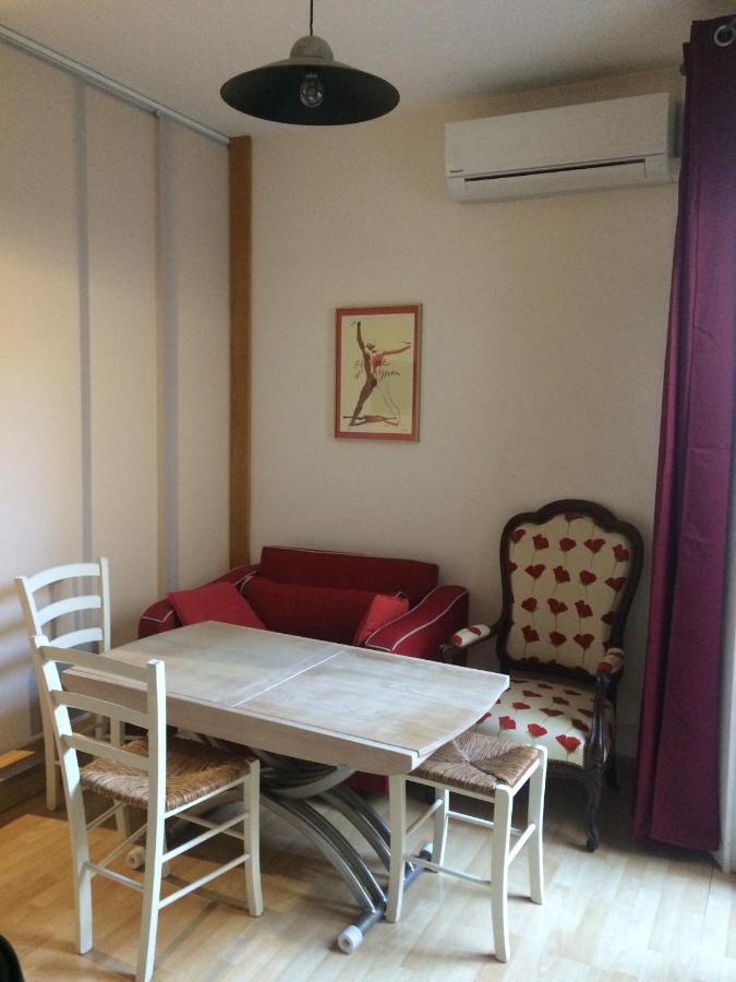 Studio Climatise Corps Saints Apartment Avignon Exterior photo